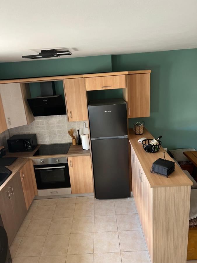 Central Smart Maisonette Apartment Аргостолион Екстериор снимка