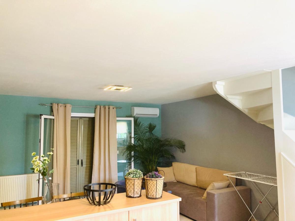 Central Smart Maisonette Apartment Аргостолион Екстериор снимка